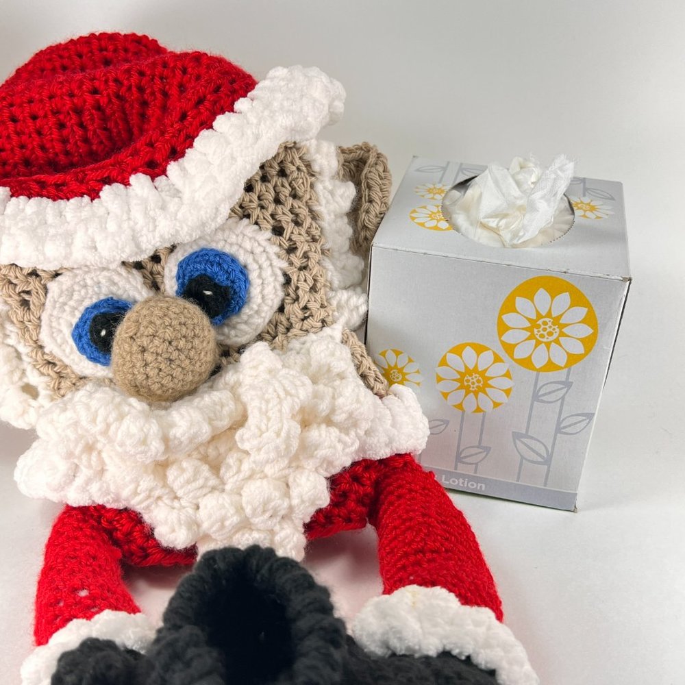Santa Claus Facial Tissue Box Cover Knitted Crocheted Christmas Bathroom Holiday